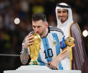 Doha, 18.12.2022 - Finalna utakmica Svjetskog nogometnog prvenstva Katar 2022 na Lusail stadionu u Dohi, Argentina - Francuska. Na slici najboli igrač Svjetskog nogomtnog prvenstva Lionel Messi.
foto HINA/ Damir SENČAR/ ds