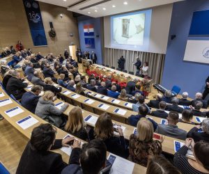 Zagreb, 19.12.2022. - Svečana sjednica Fakultetskog vijeća povodom proslave 105. obljetnice i Dana Medicinskog fakulteta Sveučilišta u Zagrebu.
Foto Hina/ Dario GRZELJ/ dag
