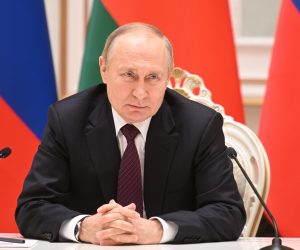epa10374241 Russian President Vladimir Putin attends a joint news conference with his Belarusian counterpart Alexander Lukashenko following their talks at the Palace of Independence in Minsk, Belarus, 19 December 2022. President of Belarus Alexander Lukashenko thanked the head of the Russian Federation Vladimir Putin for supporting the defense capability of the republic, said that Belarus, with the help of Russia, is preparing crews to fly aircraft capable of carrying 'special ammunition'.  EPA/PAVEL BEDNYAKOV/SPUTNIK/KREMLIN POOL / POOL MANDATORY CREDIT