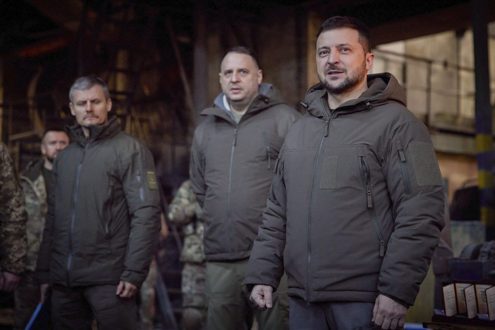 epa10374716 A handout photo made available by the Ukrainian Presidential Press Service shows Ukraine's President Volodymyr Zelensky (R) attending a meeting with Ukrainian servicemen during his visit to Bakhmut, Donetsk region, eastern Ukraine, 20 December 2022, amid Russia's invasion. Zelensky visited the frontline city of Bakhmut where he presented state awards to Ukrainian military personnel, the Ukraine's Presidential office said in a statement. Russian troops entered Ukraine on 24 February 2022 starting a conflict that has provoked destruction and a humanitarian crisis.  EPA/UKRAINIAN PRESIDENTIAL PRESS SERVICE HANDOUT -- MANDATORY CREDIT: UKRAINIAN PRESIDENTIAL PRESS SERVICE -- HANDOUT EDITORIAL USE ONLY/NO SALES