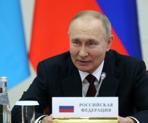 epa10378680 Russian President Vladimir Putin attends an informal summit of the Commonwealth of Independent States (CIS) in St. Petersburg, Russia, 26 December 2022. An informal meeting of the leaders of the CIS countries will be held on December 26-27 at the Boris Yeltsin Presidential Library in St. Petersburg. It is attended by President of Azerbaijan Ilham Aliyev, Prime Minister of Armenia Nikol Pashinyan, President of Belarus Alexander Lukashenko, President of Kazakhstan Kassym-Jomart Tokayev, President of Kyrgyzstan Sadyr Japarov, President of Tajikistan Emomali Rahmon, President of Turkmenistan Serdar Berdimuhamedov and President of Uzbekistan Shavkat Mirziyoyev.  According to Vladimir Putin, cooperation between the CIS countries is proceeding successfully, by the end of the year the trade turnover should reach 100 billion USD.  EPA/ALEXEI DANICHEV/SPUTNIK/KREMLIN POOL MANDATORY CREDIT