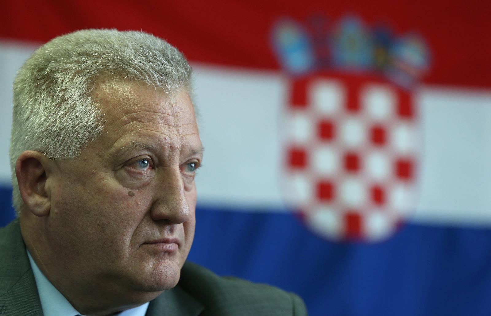 02.03.2013., Remetinecka cesta 106, Zagreb - U hotelu I odrzana je konferencija za javnost na temu sastanka umirovljenih generala na kojem se govorilo o istini u Domovinskom ratu i vidjenju Hrvatske u buducnosti. Pavao Miljavac.  Photo: Sanjin Strukic/PIXSELL