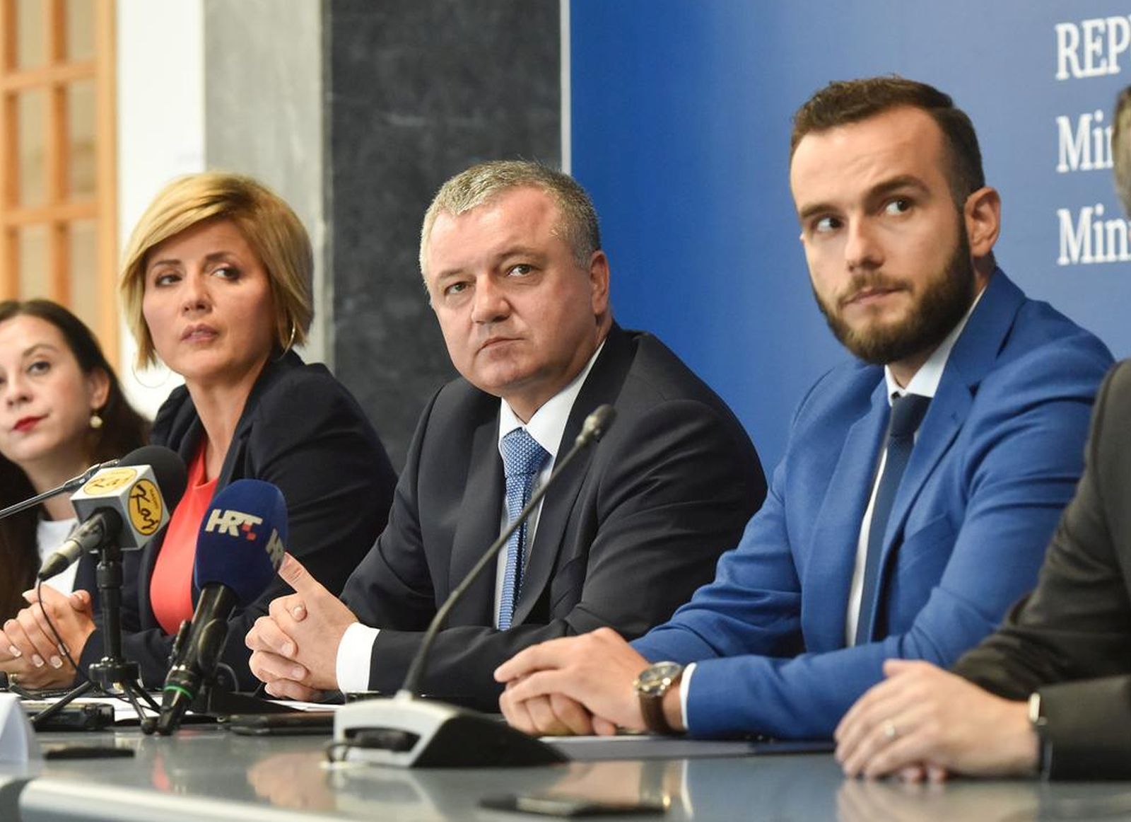 10.09.2019., Zagreb - Dodjela potpora za ocuvanje i razvoj tradicijskih i umjetnickih obrta - Svecana dodjela potpora obrtnicima po ovom programu - ugovore o potpori urucio je ministar Darko Horvat.r Photo : Davorin Visnjic/Pixsellr