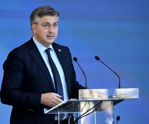 12.12.2022., Zagreb - U Nacionalnoj i sveucilisnoj knjiznici odrzala se prva konferencija o hrvatskom Planu za oporavak i otpornost Spremni za sutra NEXT GEN EU. Andrej Plenkovic
     Photo: Marko Lukunic/PIXSELL
