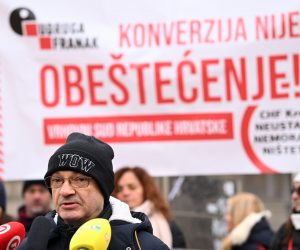 13.12.2022., Zagreb - Konferencija za medije udruge Franak nakon sjednice Gradjanskog odjela Vrhovnog suda na kojoj ce biti zauueta pravnashvacanja o pravnim ucincimaSporazuma o konverziji. Goran Aleksic
   Photo: Marko Lukunic/PIXSELL