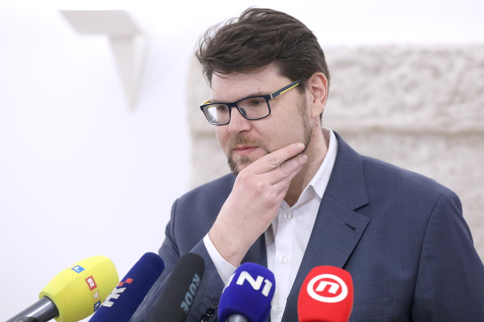14.12.2022., Zagreb - Na konferenciji za medije odrzanoj u Saboru o aktualnim temema govorio je Pedja Grbin. Photo: Patrik Macek/PIXSELL