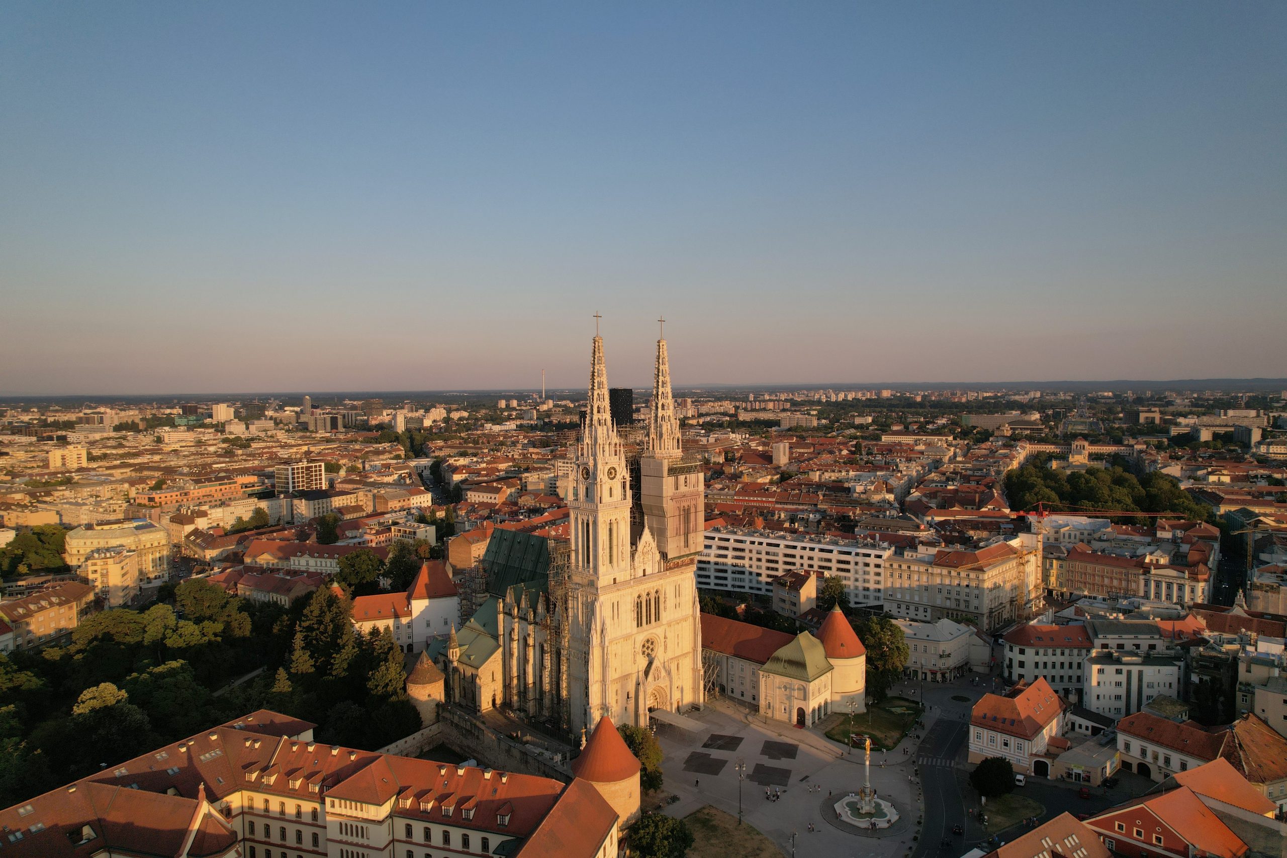 06.07.2022., Zagreb - Fotografija iz zraka snimnjene dronom Katedrale Uznesenja Blazene Djevice Marije i svetih Stjepana i Ladislava. Photo: Slaven Branislav Babic/PIXSELL