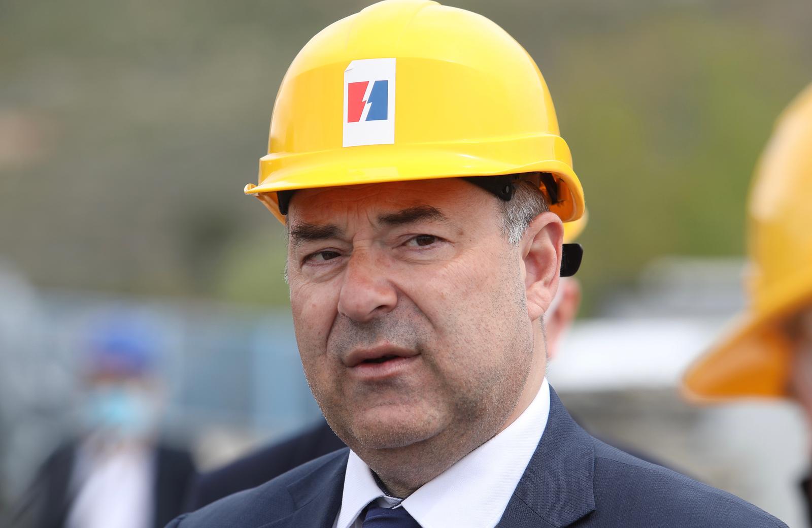 16.04.2021., Split -  Na splitskom TTTS-u HEP polozen kamen temeljac i zapoceli radovi na izgradnji TS 110/20(10) kV Terminal. Uz Franu Barbarica predsjednika uprave HEP grupe, na  svecanosti uz ostale uzvanike sudjelovali su zupan Blazenko Boban i gradonacelnik Andro Krstulovic Opara. rPhoto: Ivo Cagalj/PIXSELL