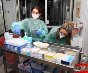 16.09.2022., Karlovac - Na Covid odjelu Opce bolnice Karlovac trenutno je desetak pacijenata oboljelih od koronavirusa. Svakodnevno hospitaliziraju nove pacijente  nema tezih oblika bolesti niti pacijenata prikljucenih na respirator.
Photo: Kristina Stedul Fabac/PIXSELL Photo: Kristina Stedul Fabac/PIXSELL