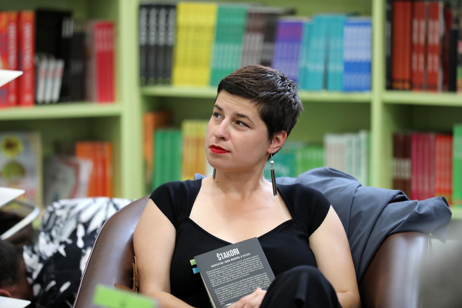 17.05.2022., Zagreb - U Hocu knjigu Megastoreu odrzana je promocija romana "Stakori" autora Jana Bolica. Monika Herceg Photo: Emica Elvedji/PIXSELL