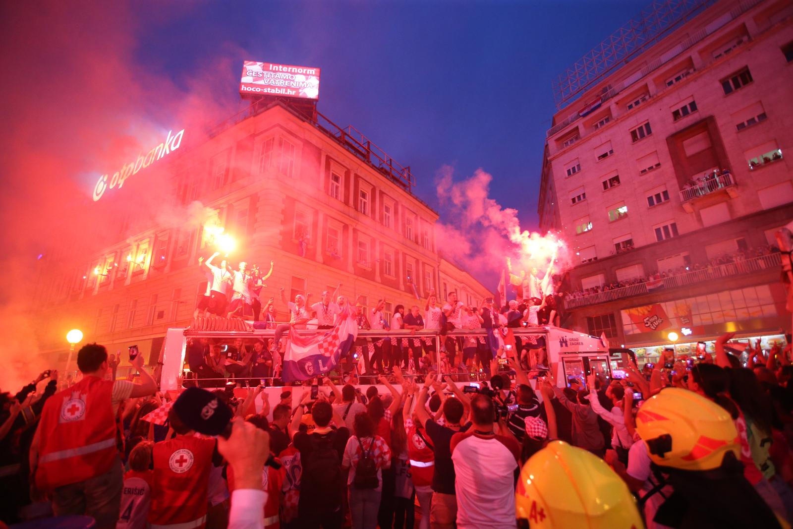 16.07.2018.., Zagreb - Docek srebrnih Vatrenih nogometasa sa SP u Rusiji u fan zoni "Budi ponosan" na Trgu bana Josipa Jelacica. "nPhoto: Goran Stanzl/PIXSELL