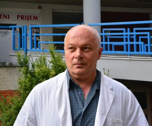 17.10.2017., Bilice - Nakon nesrece na autocesti ozlijedjeni migranti nalaze se u slavonskobrodskoj bolnici gdje im je pruzena lijecnicka pomoc. Dr. Boris Hreckovski.  rPhoto: Ivica Galovic/PIXSELL