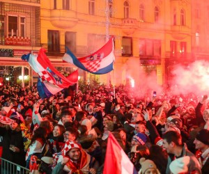 17.12.2022., Zagreb,  Gledanje utakmice Hrvatska Maroko na Trgu bana Jelacica Photo: Sanjin Strukic/PIXSELL