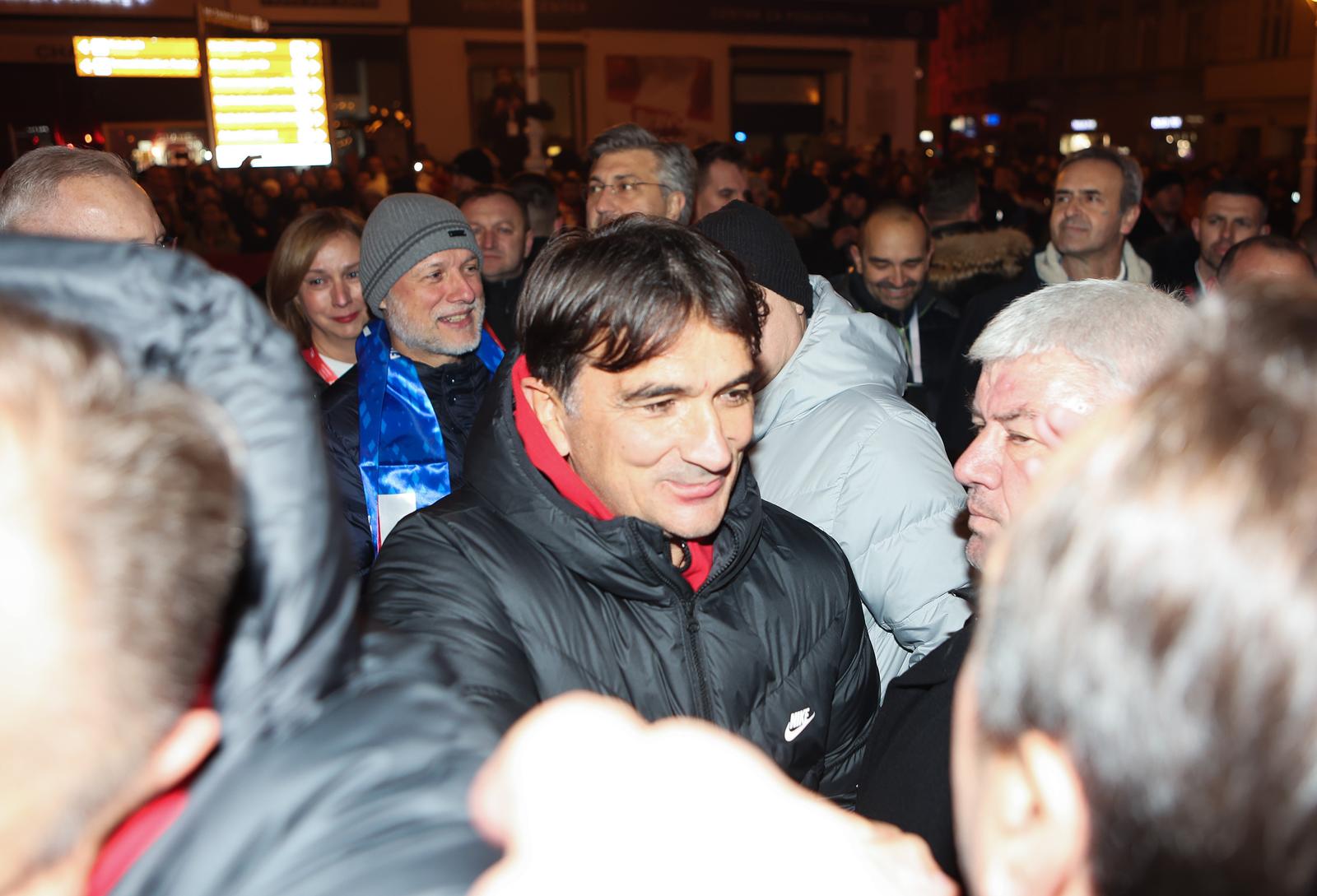 18.12.2022., Zagreb - Svecani docek hrvatske nogometne reprezentacije u Zagrebu nakon osvojenog treceg mjesta na Svjetskom prvenstvu u Katru. Reprezentativce je docekao i Andrej Plenkovic Photo: Marko Prpic/PIXSELL