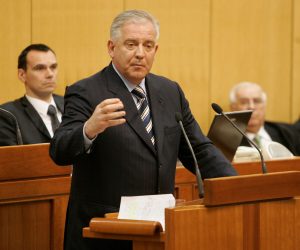 12.01.2008., Zagreb - Sjednica 6. saziva Hrvatskog sabora na kojoj se glasalo o povjerenju novoj vladi. Ivo Sanader. Photo: Jurica Galoic/PIXSELL