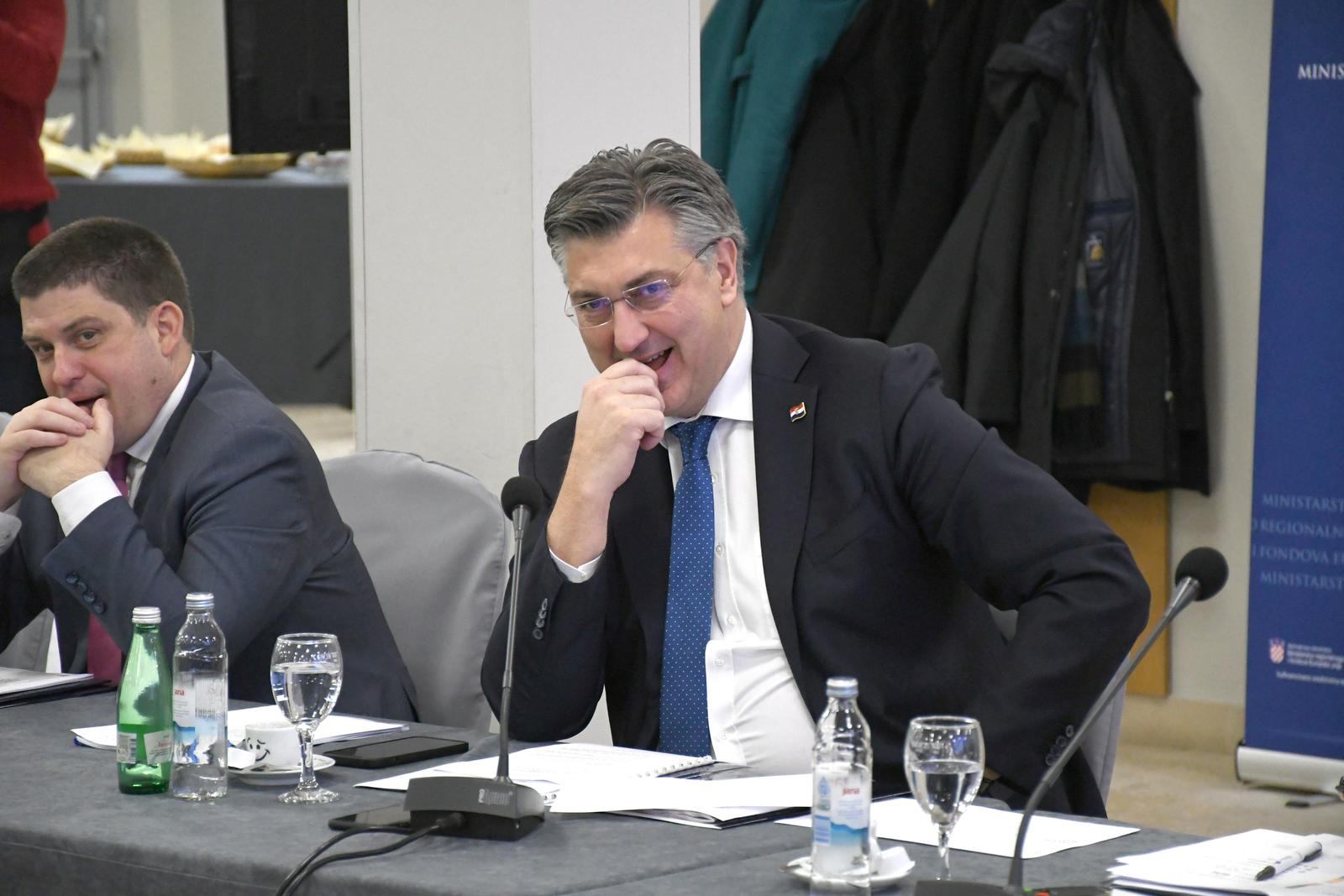 20.12.2022., Pitomaca - Predsjednik Vlade Andrej Plenkovic sudjelovao je na 14. sjednici Savjeta za Slavoniju, Baranju i Srijem, a kojom je ujedno i predsjedavao. 
Photo:Damir Spehar/PIXSELL Photo: Damir Spehar/PIXSELL