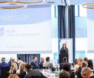 22.11.2022.., Zagreb - U hotelu  Hilton Garden odrzan radni rucak s ministrom financija Markom Primorcem u organizaciji HUP-Udruge malih i srednjih poduzetnika. Okupljenim su se u ime organizatora obratili glavna direktorica Hrvatske udruge poslodavaca Irena Weber i predsjednik HUP- Udruge malih i srednjih poduzetnika Igor Skrgatic. Photo: Slavko Midzor/PIXSELL