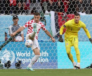 23.11.2022., stadion Al Bayt, Al Khor, Katar - FIFA Svjetsko prvenstvo, skupina F, 1. kolo, Maroko - Hrvatska. Josip Juranovic, Dominik Livakovic Photo: Goran Stanzl/PIXSELL