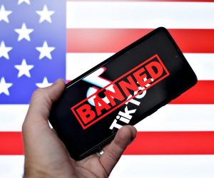 27.08.2020., Zagreb - Ilustracija aplikacije TikTok u vlasnistvu kineske tvrtke ByteDance kojoj prijeti zabrana koristenja  u SAD-u.rhttps://www.semafor.com/article/12/16/2022/democrats-are-dancing-around-a-tiktok-ban