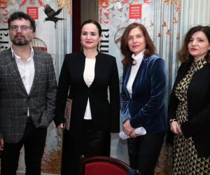 27.12.2022., Zagreb - HNK, konferencija za medije na kojoj su predstavljeni novi ravnatelji direkcija Drame, Baleta i Opere Hrvatskoga narodnog kazalista u Zagrebu. Intendantica HNK-a Iva Hraste Soco predstavila je nove ravnatelje. Massimiliano Volpini, Iva Hraste Soco, Nenni Delmestre, Zeljka Barisic Pulig Photo: Sanjin Strukic/PIXSELL