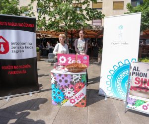28.04.2018., Zagreb - Na Trgu Petra Preradovica gradonacelnik Grada Zagreba Milan Bandic pridruzio se humanitarnoj akciji Zene za zene u organizaciji Medjunarodnog Inner Wheel Club Zagreb Gradec. Cilj humanitarne akcije je prikupiti novcana sredstva za nastavak rada Autonomne zenske kuce Zagreb – sklonista i savjetovalista za zlostavljane zene i njihovu djecu. rrPhoto: Luka Stanzl/PIXSELL