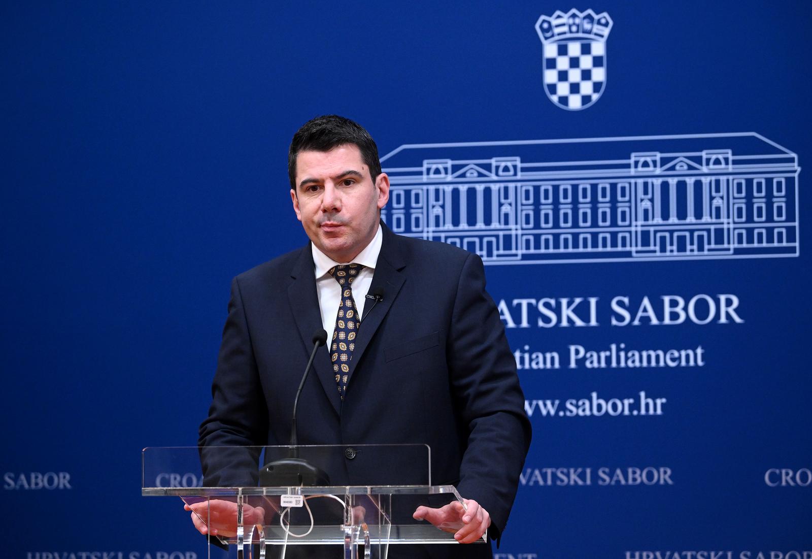 28.12.2022., Zagreb - Konferencija za novinare Kluba zastupnika Mosta na temu Tko je odgovoran za nestvarno sporu obnovu. Nikola Grmoja. Photo: Marko Lukunic/PIXSELL