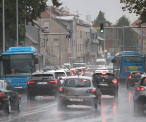 29.09.2022., Zagreb - Crnomerec. Kisni, tmuran i prohladan dan u zapadnom dijelu grada. Photo: Sanjin Strukic/PIXSELL