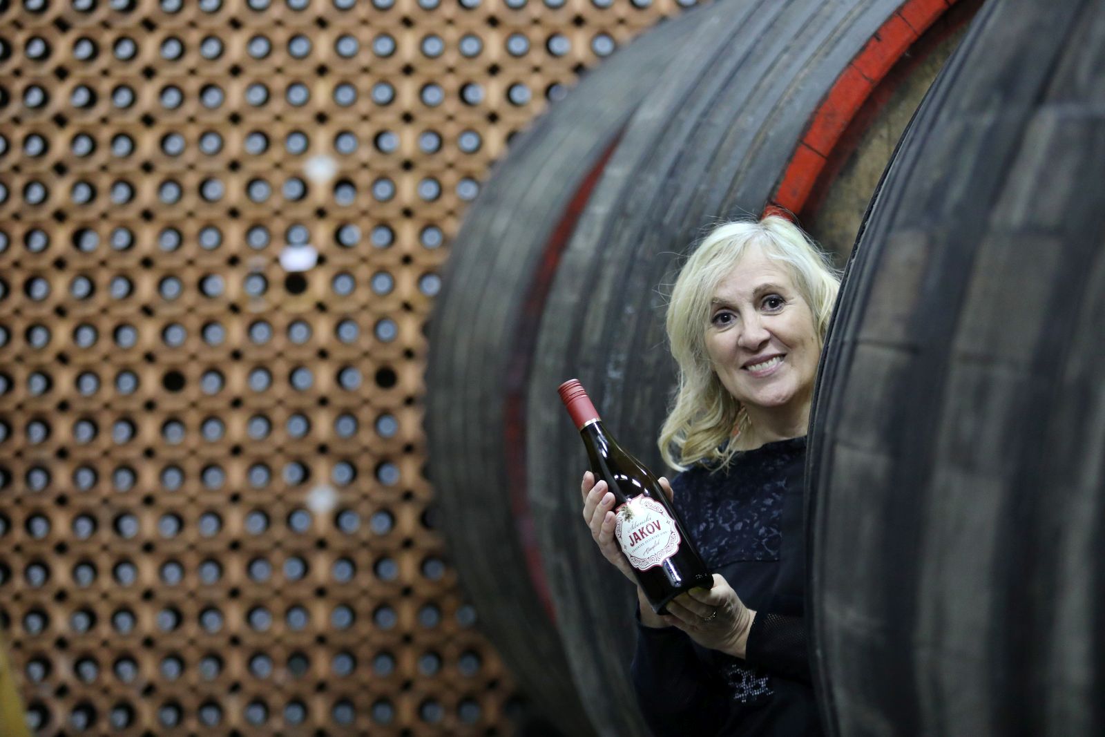 29.11.2022.,Sibenik-Gospodja Mandica Erceg, enologinja i glavna tehnologinja u proizvodnji vrhunskog desertnog vina "Jakov", proizvodjaca Vinarije Vinoplod iz Sibenika. Photo: Dusko Jaramaz/PIXSELL