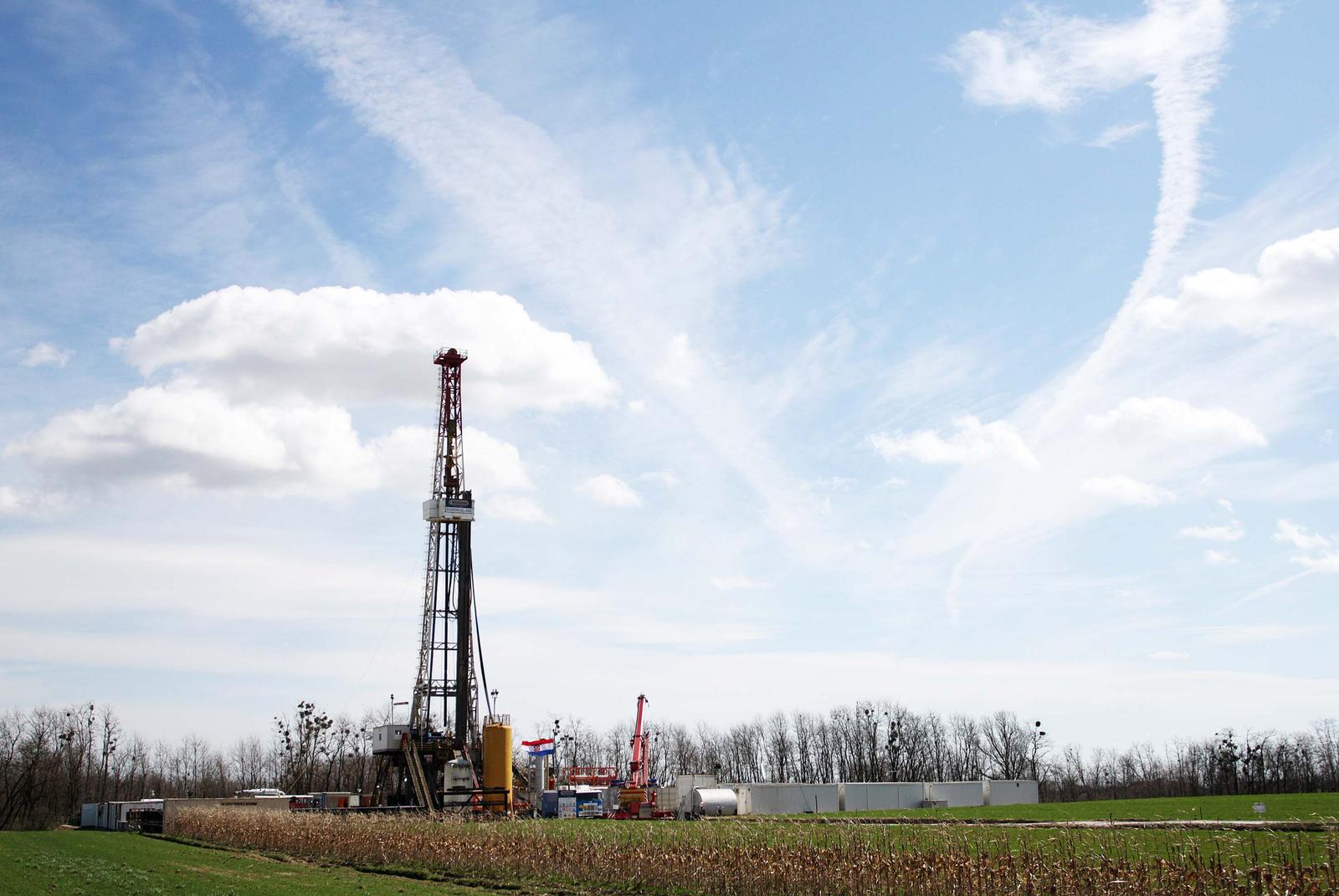 31.03.2015., Mackovec- Mjestani se bune protiv INA busotine.rPhoto: Vjeran Zganec Rogulja/Pixsell