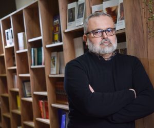 15.12.2022., Zagreb - Zoran Maljkovic, profesor hrvatskog jezika i knjizevnosti, prevoditelj i urednik. 

Photo Sasa ZinajaNFoto