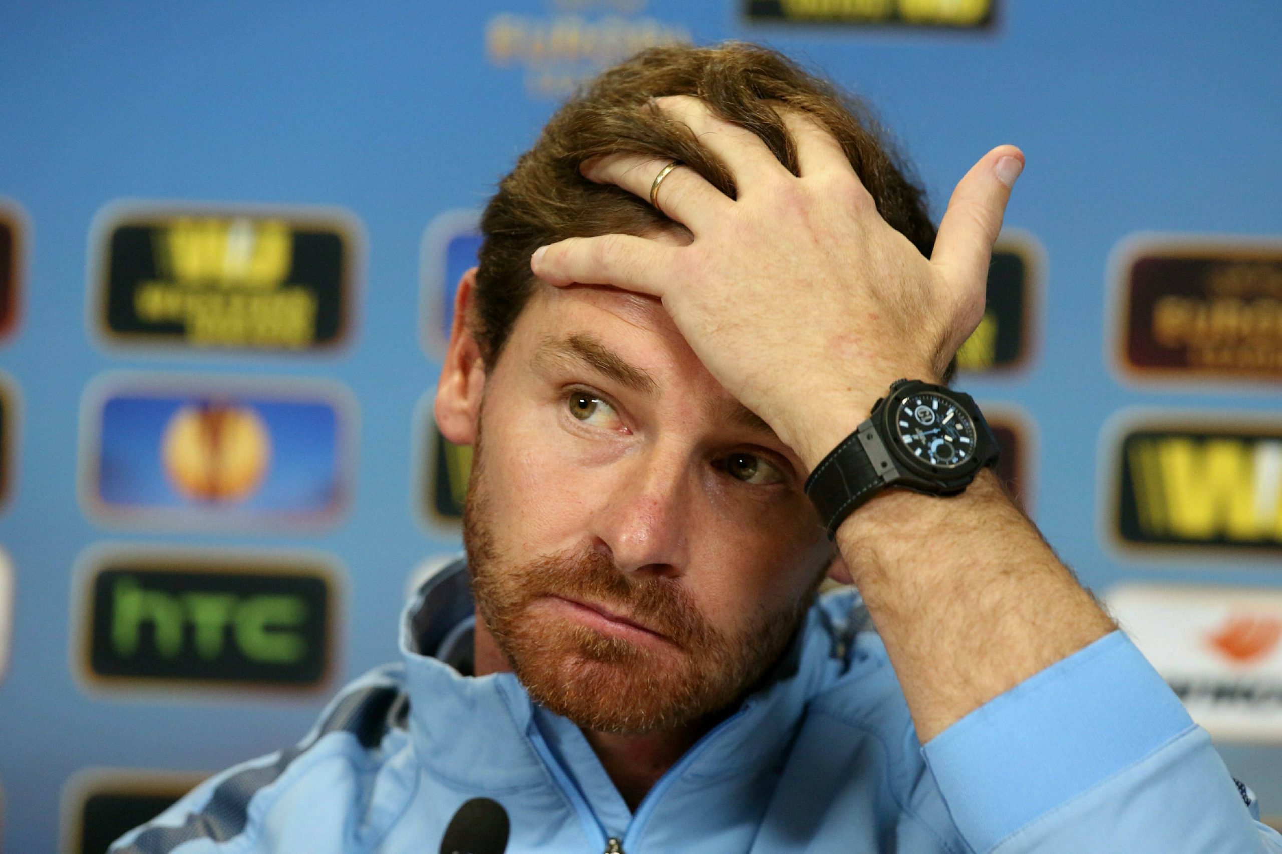 Russian Federation. St. Petersburg. UEFA Europa League, 2014/15. FC Zenit vs FC Torino. Andre Villas-Boas. Head coach of FC Zenit Andre Villas-Boas. AlexanderxKulebyakin PUBLICATIONxINxGERxSUIxAUTxHUNxONLY

Russian Federation St Petersburg UEFA Europe League 2014 15 FC Zenit vs FC Torino André Villas Boaz Head Coach of FC Zenit André Villas Boaz AlexanderxKulebyakin PUBLICATIONxINxGERxSUIxAUTxHUNxONLY