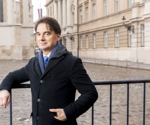 3.12.2020. Zagreb, Branko Grčić, političar, ekonomist, potpredsjednik Vlade i ministar regionalnog razvoja i fondova Europske unije u dvanaestoj Vladi Republike - portret
Photo: Tomislav Cuveljak/NFoto