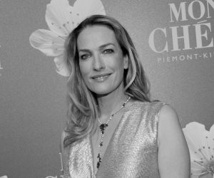 epa10400384 (FILE) - German model Tatjana Patitz arrives for the fundraising campaign 'Barbara - day' in Postpalast in Munich (Bavaria), Germany, 04 December 2015 (reissued 11 January 2023).  Patitz has died aged 56, her modelling agency announced 11 January 2023.  EPA/URSULA DUEREN  GERMANY OUT *** Local Caption *** 52435590
