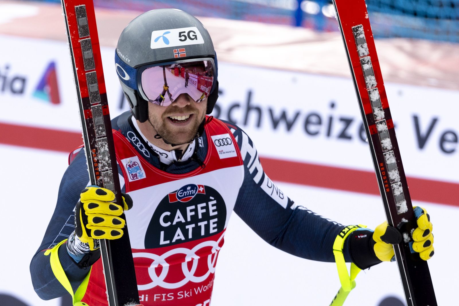 epa10404602 Aleksander Aamodt Kilde of Norway reacts in the finish area during the men's downhill race at the FIS Alpine Skiing World Cup in Wengen, Switzerland, 14 January 2023.  EPA/PETER KLAUNZER