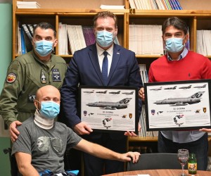 Varadinske Toplice, 15.1.2023.- Ministar obrane Mario Banoiæ i izbornik Hrvatske nogometne reprezentacije Zlatko Daliæ posjetili su u nedjelju bojnika Ivana Lukana pilota ozlijeðenog u padu aviona MiG-21 koji se nakon uspjenog operativnog zahvata oporavlja u u Varadinskim Toplicama. 
foto HINA/ MORH/ F. Klen/ ua