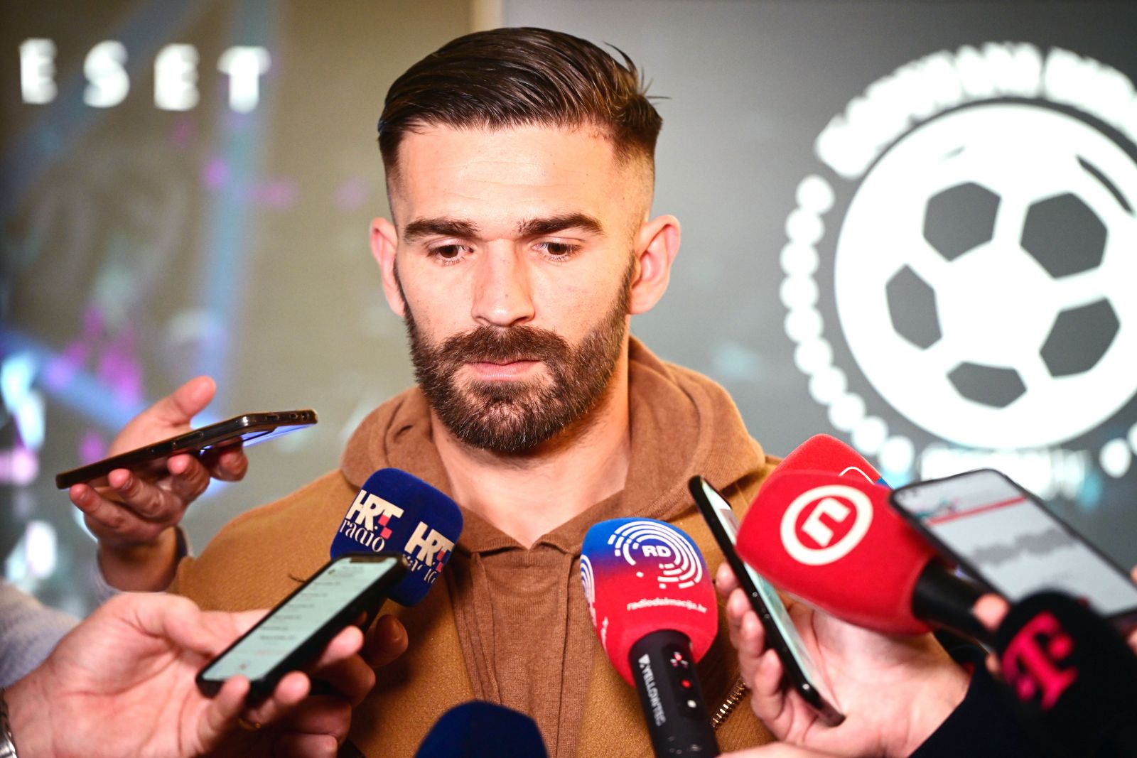Split, 20.01.2023. - Marko Livaja dobitnik nagrade "Kapetani biraju" .  foto HINA/ Mario STRMOTIĆ/ ms