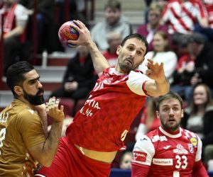 epa10425116 Croatia's  Igor Karacic in action during the IHF Men's World Championship handball match, Main Round group 4, between Croatia and Bahrain in Malmo, Sweden, 23 January 2023.  EPA/Johan Nilsson SWEDEN OUT