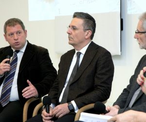 Zagreb,25.1.2023.- Ured Europskog parlamenta u Hrvatskoj organizirao je panel o izazovima i prilikama k9je Hrvatskoj donosi 2023.godina.Na slici Goran Bandov,Hrvoje Stojić i Krešimir Sever .foto HINA/ Tomislav Pavlek/ tp