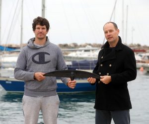02.01.2023., Opatija - Enrico Marotti dvostruki svjetski prvak u jedrenju na dasci i prof dr Tin Matulja voditelj projekta i sef djela Zavoda za brodogradnju i inzinjerske morske tehnologije na Tehnickom fakultetu.    Photo: Goran Kovacic/PIXSELL