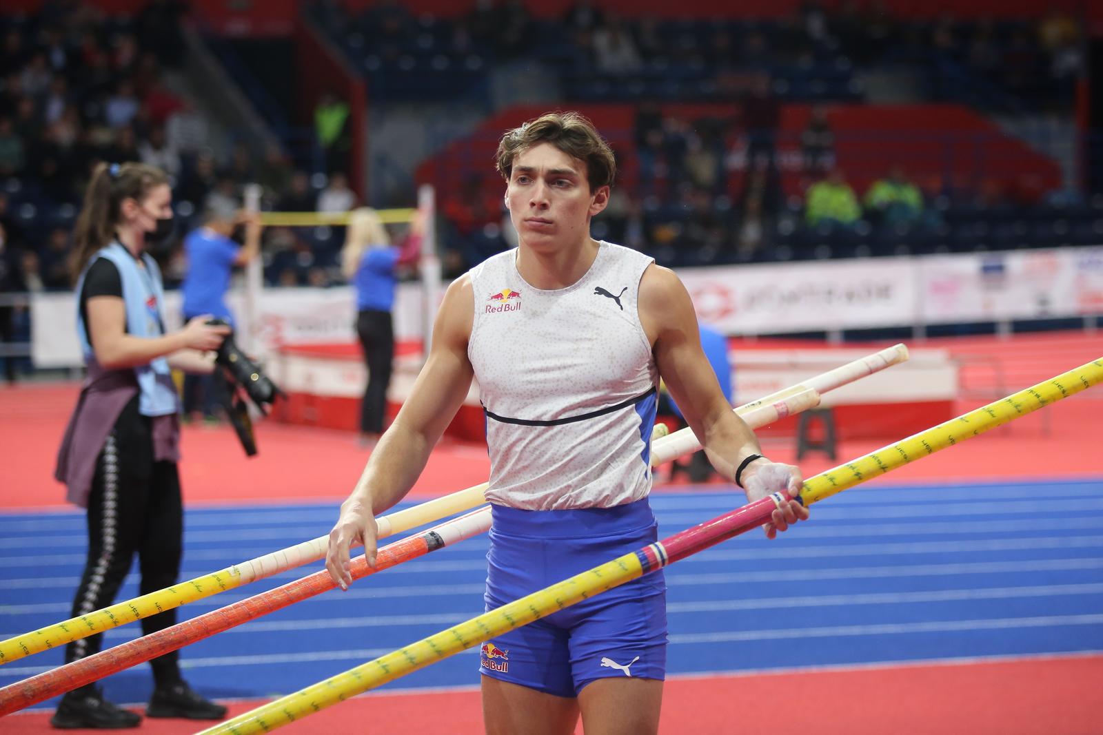 07, March, 2022, Belgrade - The Belgrade Indoor Meeting competition from the world silver series gathered 140 competitors from 34 countries under the arches of the Stark Arena.Armand Duplantis. Photo: M.M./ATAImages

07, mart, 2022, Beograd  - Belgrade Indoor Meeting takmicenje iz svetske silver serije okupilo je pod svodovima Stark arene 140 takmicara iz 34 zemlje. Photo: Antonio Ahel/ATAImages. Photo: M.M./PIXSELL