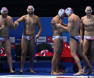 08.09.2022., Spaladium Arena, Split - LEN Europsko prvenstvo u vaterpolu za muskarce, Hrvatska - Italija.Josip Vrlic,Franko Lazic,Marko Zuvela  Photo: Marko Lukunic/PIXSELL