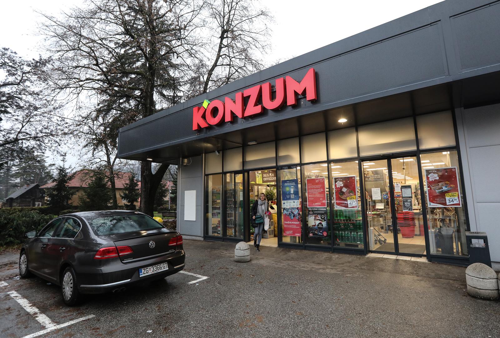 09.12.2022., Zagreb - U ranim jutarnjim satima eksplozivnim sredstvom raznesen bankomat koji se nalazi u sklopu trgovackog centra Konzum u Podsusedu. Photo: Robert Anic/PIXSELL