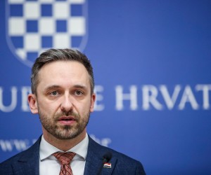 11.01.2023., Zagreb - Ministar rada, mirovinskoga sustava, obitelji i socijalne politike Marin Piletic dao je izjavu za medije. Photo: Slavko Midzor/PIXSELL