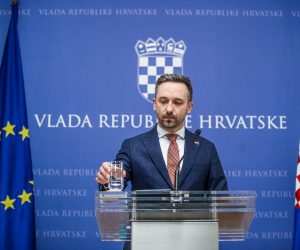 11.01.2023., Zagreb - Ministar rada, mirovinskoga sustava, obitelji i socijalne politike Marin Piletic dao je izjavu za medije. Photo: Slavko Midzor/PIXSELL