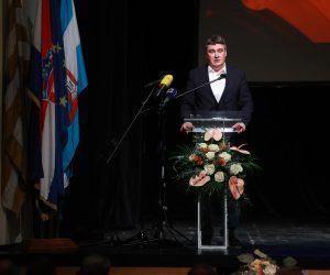 15.01.2023., Vukovar - Obiljezavanje 31. godisnjice medjunarodnog priznanja Republike Hrvatske i 25. obljetnice zavrsetka mirne reintegracije hrvatskog Podunavlja te zavrsetka mandata UNTAES-a u Hrvatskom domu. Predsjednik RH Zoran Milanovic Photo: Davor Javorovic/PIXSELL