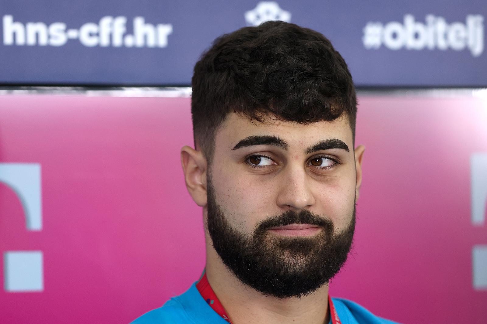 15.12.2022., Al Ersal 3, Doha, Katar - Konferencija za medije Hrvatske nogometne reprezentacije u trening kampu Al Ersal 3 u Dohi na SP u Kataru. Josko Gvardiol, Andrej Kramaric, Tomislav Pacak. 
 Photo: Goran Stanzl/PIXSELL