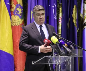 16.01.2023.,Zagreb, Hrvatsko vojno uciliste Dr. Franjo Tudjman, predsjednik Republike i vrhovni zapovjednik Oruzanih snaga Republike Hrvatske Zoran Milanovic, sudjelovao na Akademskoj promociji polaznika preddiplomskih i diplomskih sveucilisnih studija Vojnog inzenjerstva i Vojnog vodjenja i upravljanja.
       Photo: Robert Anic/PIXSELL