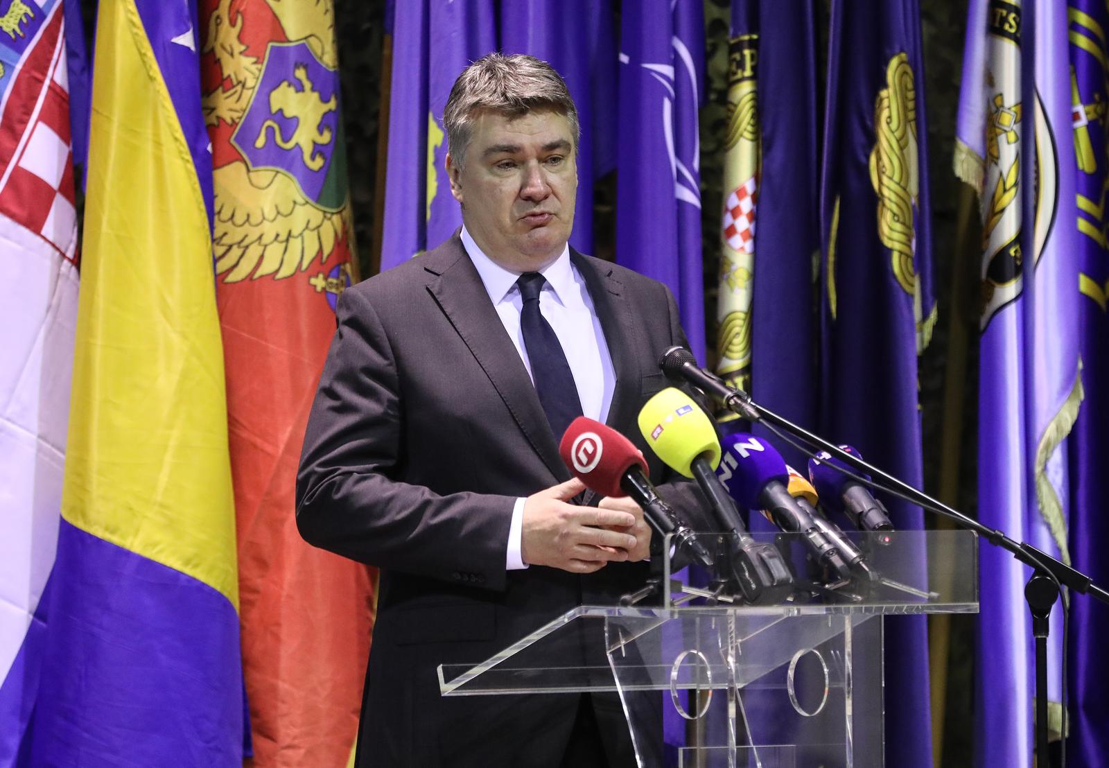 16.01.2023.,Zagreb, Hrvatsko vojno uciliste Dr. Franjo Tudjman, predsjednik Republike i vrhovni zapovjednik Oruzanih snaga Republike Hrvatske Zoran Milanovic, sudjelovao na Akademskoj promociji polaznika preddiplomskih i diplomskih sveucilisnih studija Vojnog inzenjerstva i Vojnog vodjenja i upravljanja.
       Photo: Robert Anic/PIXSELL