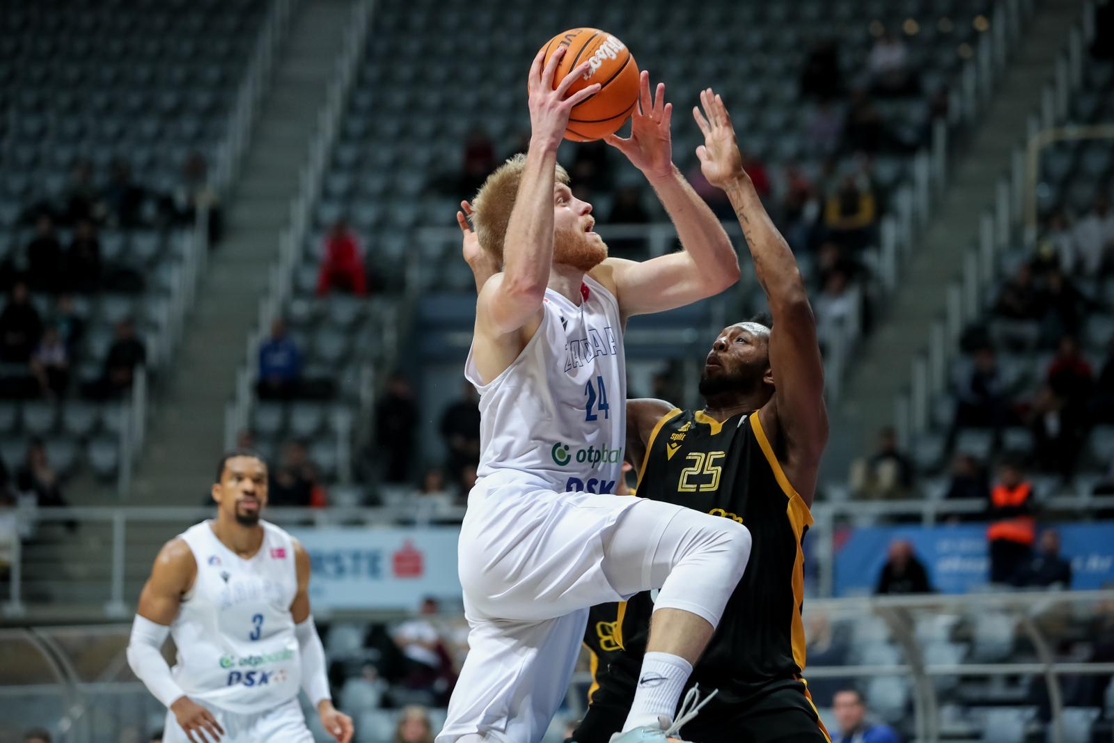 17.01.2023., dvorana Kresimira Cosica, Zadar - HT Premijer liga, 15. kolo, KK Zadar - KK Split.  Dario Dreznjak, Tyrell Nelson Photo: Sime Zelic/PIXSELL