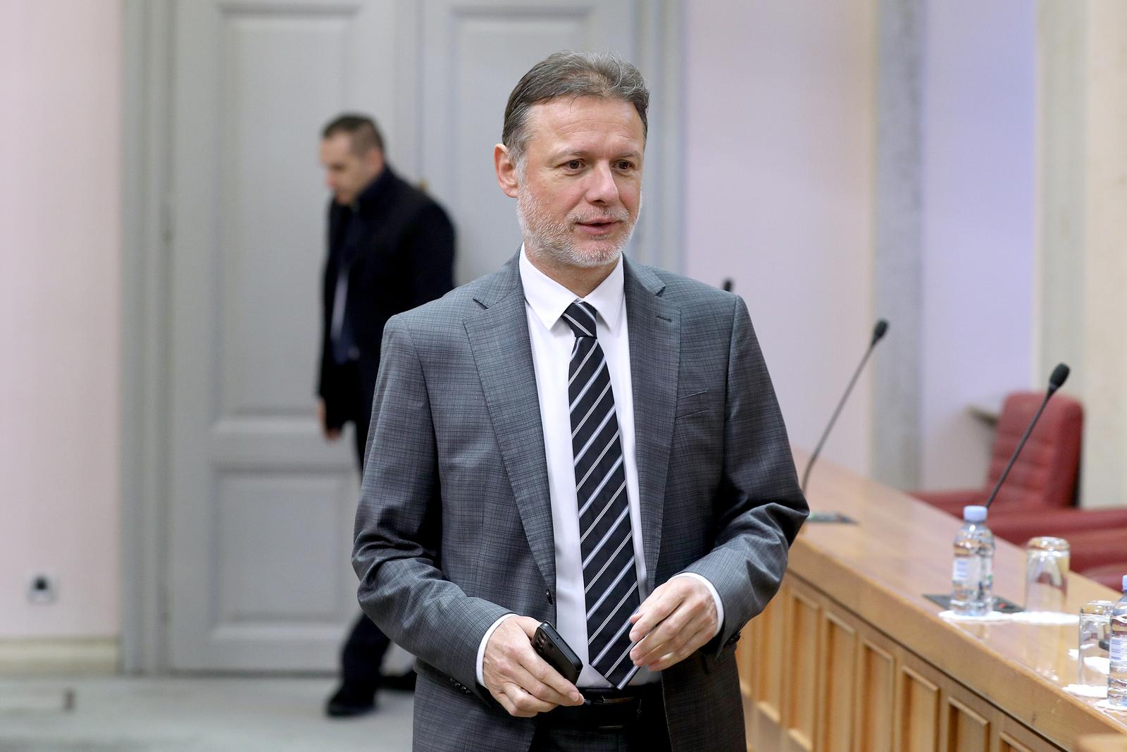 18.01.2023., Zagreb - Nakon dva burna dana u Saboru, zastupnici 15. sjednicu nastavljaju opustenijom raspravom o prijedlogu zakona o prestanku vazenja Zakona o maticnom broju. 
 Photo: Patrik Macek/PIXSELL